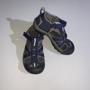 KEEN Sandals Kids Size 2 Blue Fisherman Toe Bumper Hook & Loop Water Hiking